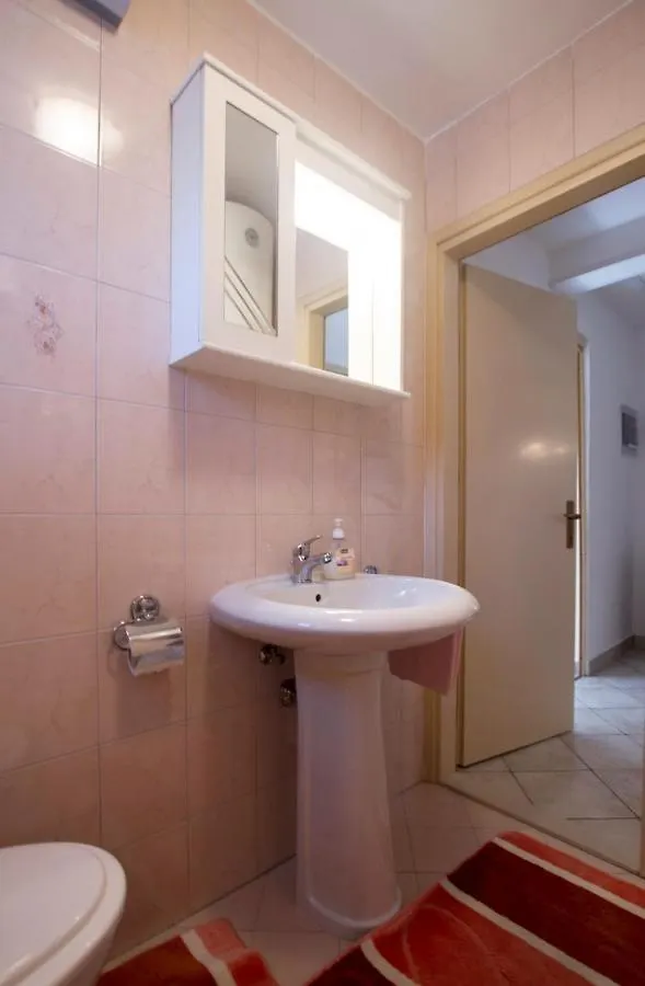 בית נופש Holiday House In Labin With Terrace, Air Conditioning, W-Lan, Washing Machine קרואטיה