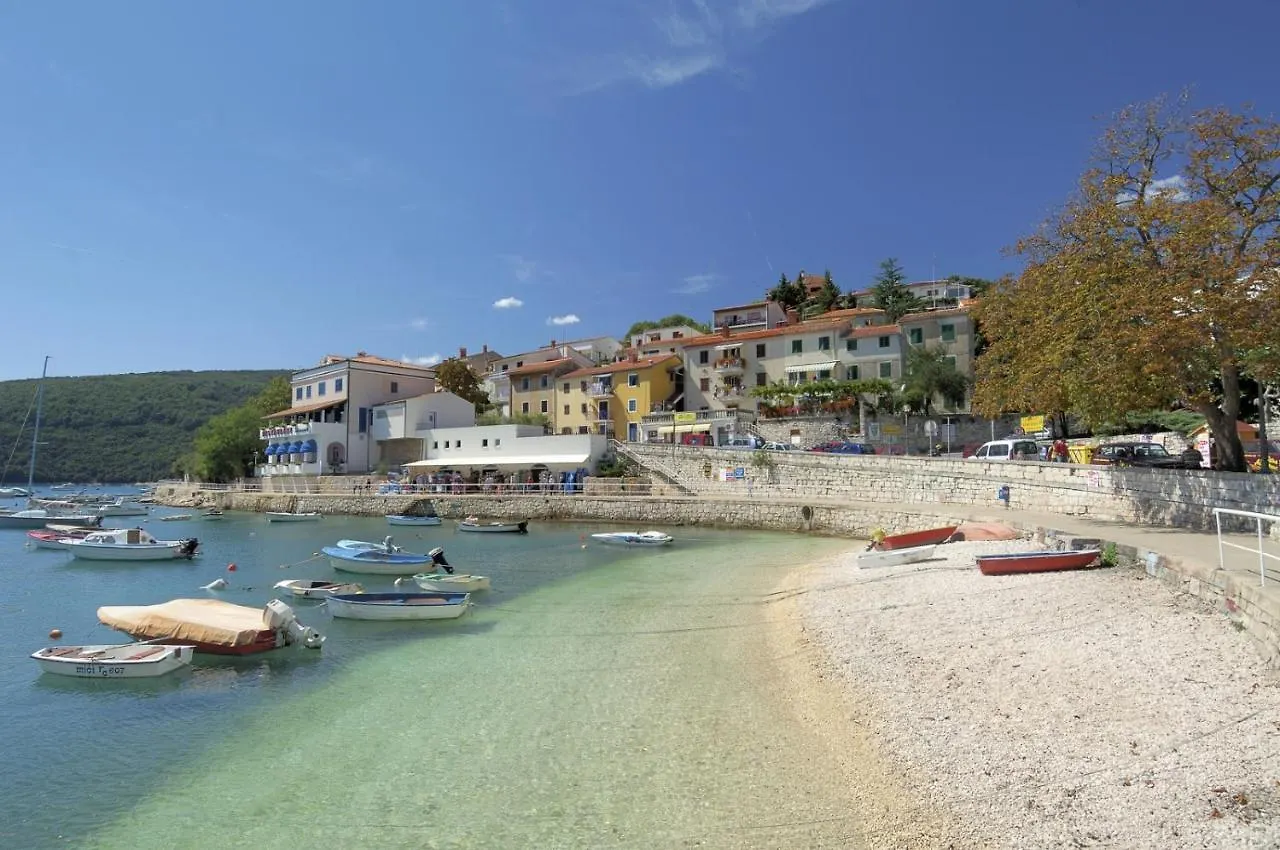 Holiday House In Labin With Terrace, Air Conditioning, W-Lan, Washing Machine 0*, לאבין